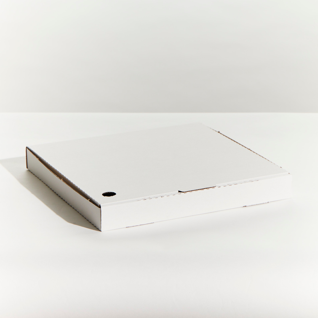 WHITE PIZZA BOX 13"